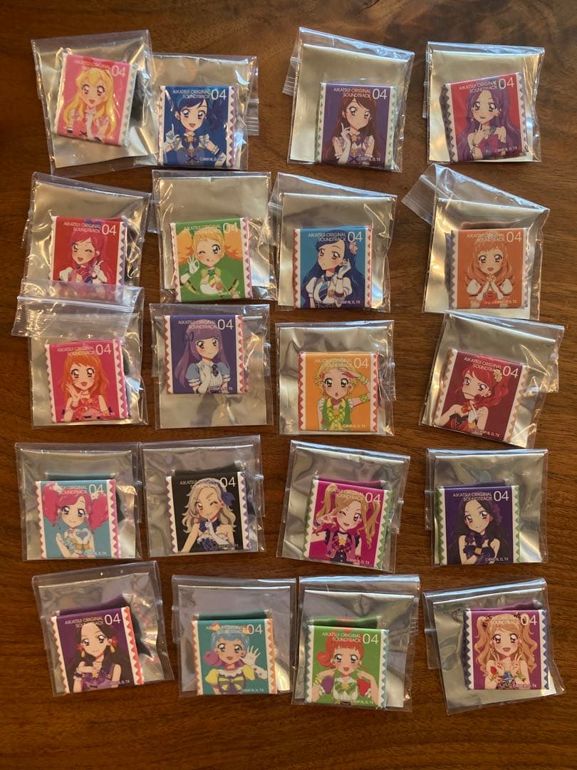 未使用　アイカツ　つジャケバッジ　20種セット