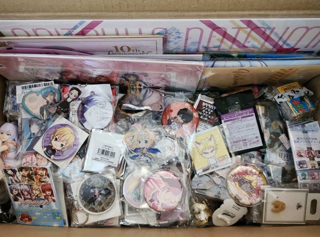 ノンジャンル　アニメグッズ　まとめ売り　270個程度