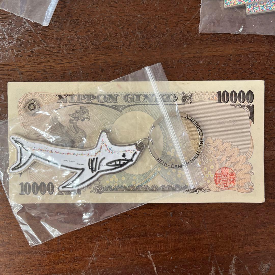 ダミアンハースト　キーホルダー