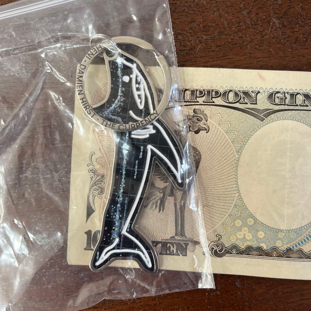 ダミアンハースト　キーホルダー