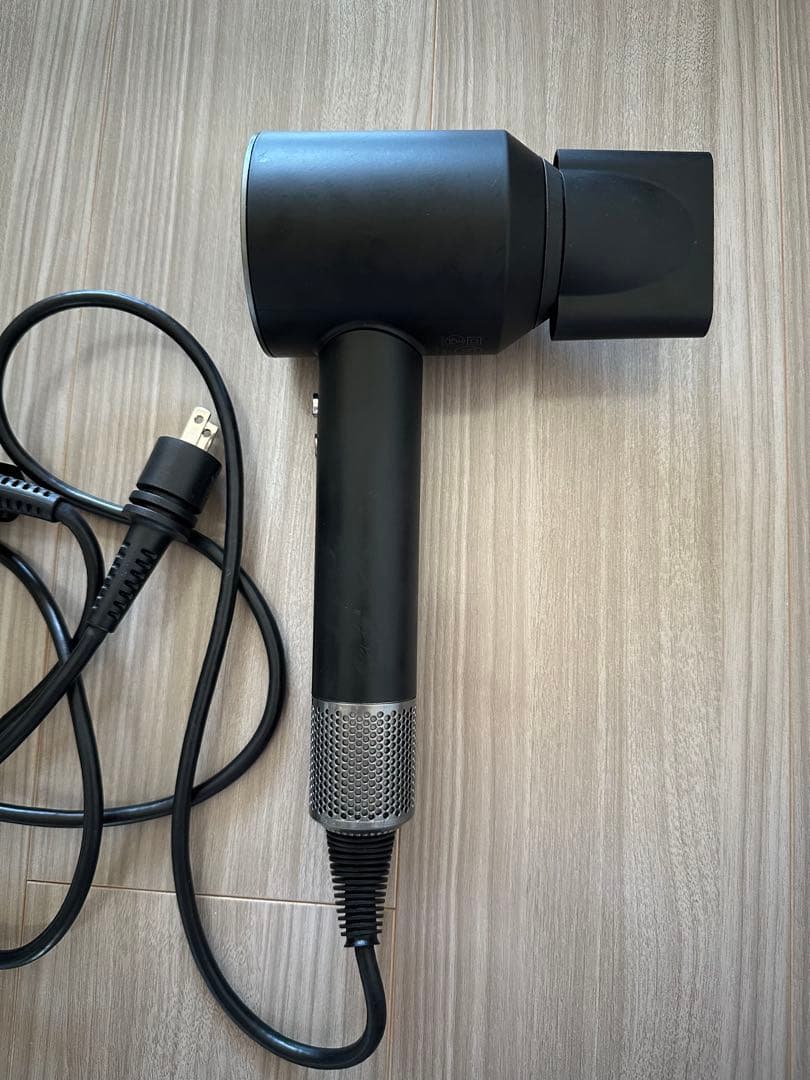 Dyson ヘアドライヤー ブラック