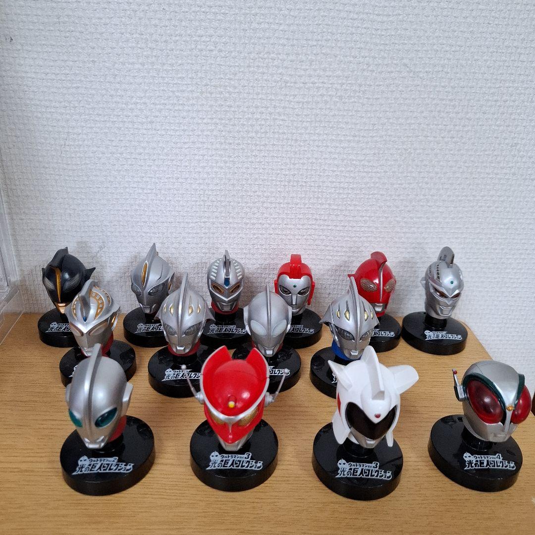 ウルトラマン 光の巨人マスクコレクション45個セット