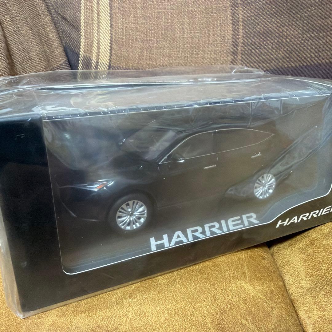 非売品　トヨタ ハリアー80 ミニカー　未開封　1/30スケール　ブラック