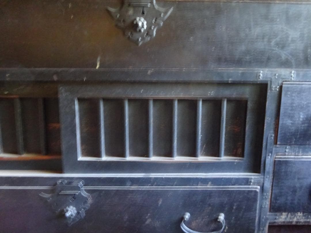 ★最終値　黒箪笥　チェスト　古民家蔵出　骨董　アンティーク　レトロ　古い　古民具