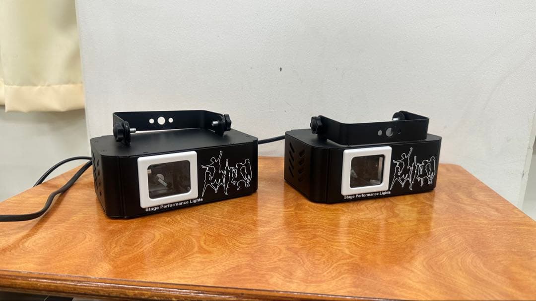 PAIFIEVD 3D RGBビームプロジェクターライト2台