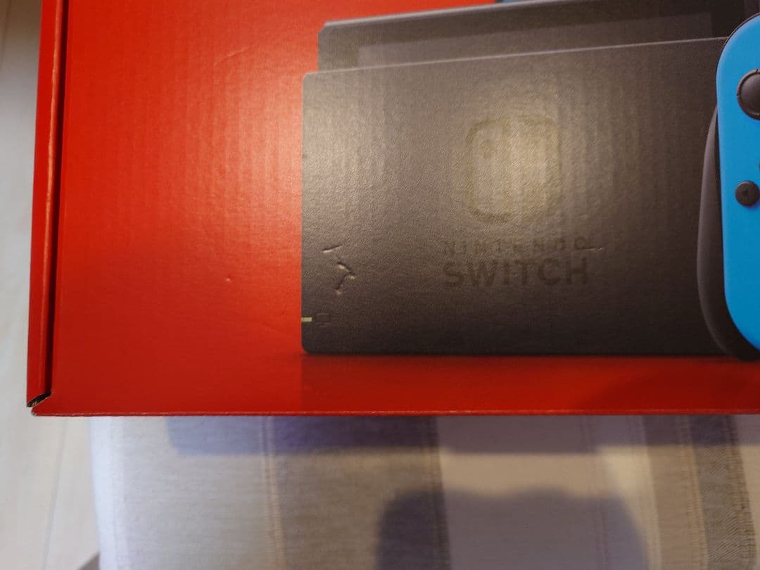 NintendoSwitch本体+Joy-Con充電グリップ+LANアダプター