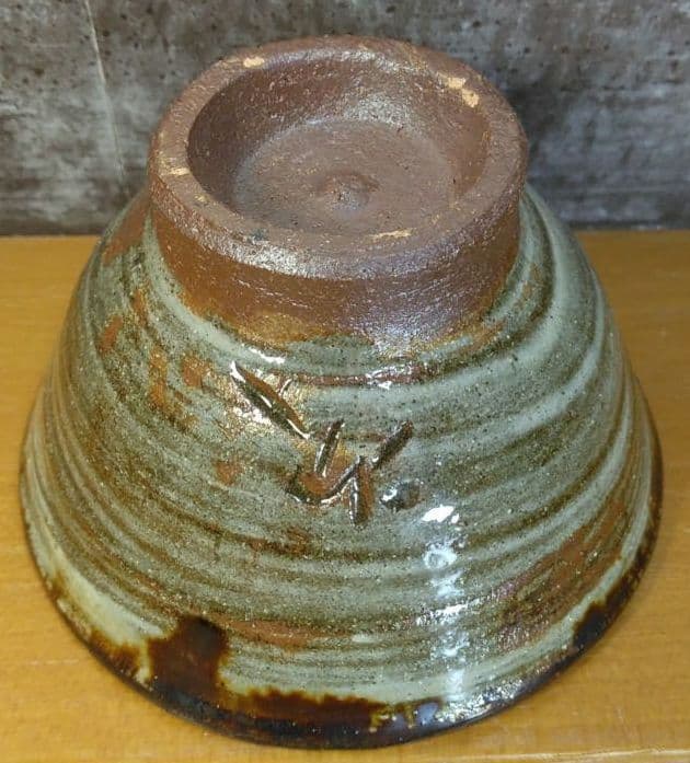 人間国宝 金城次郎 魚紋ぐい呑 栞 共箱 美品 やちむん 壺屋焼 壷屋焼