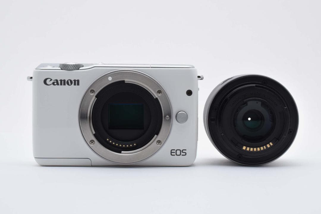 ■ 美品 ■ キャノン　Canon EOS M10 ホワイト レンズ付き