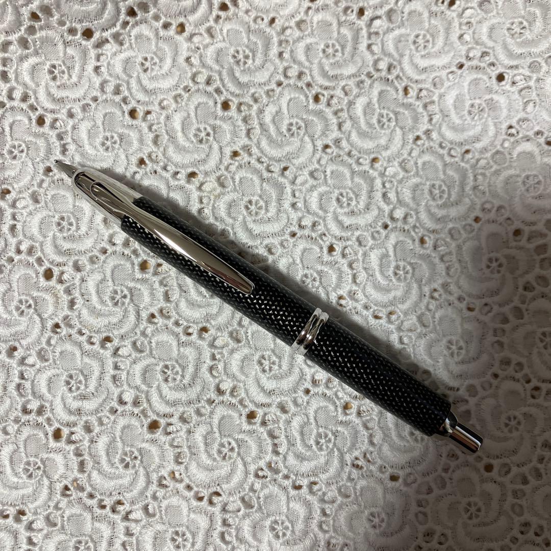 万年筆　キャップレス絣　ブラック　B（太字）