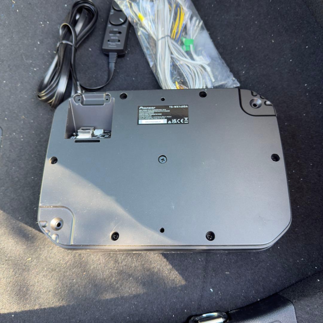 Pioneer powered subwoofer TS-WX140DA 箱なし