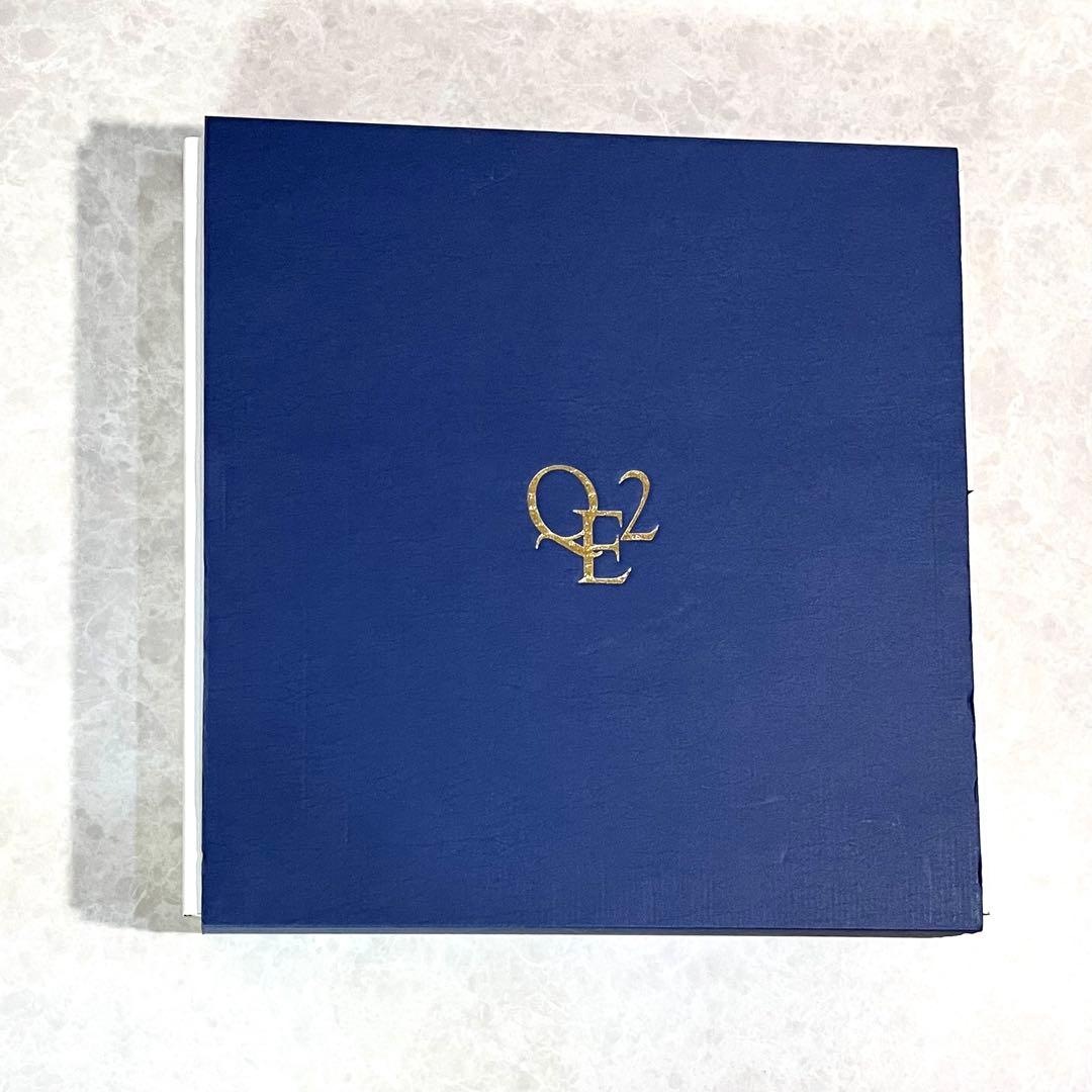 【新品】クイーン エリザベス2 ステンドグラス掛け時計　花時計