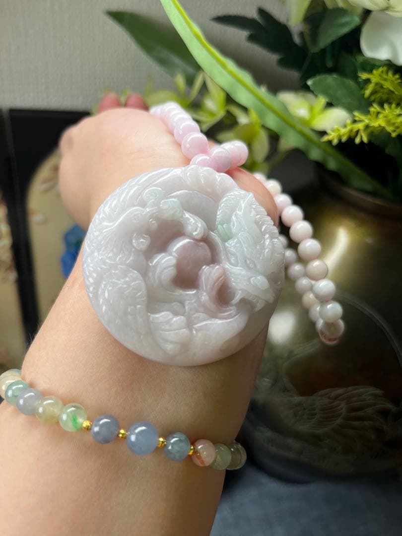 限定１点‼️ミャンマー産A貨翡翠　珍しい桃花ピンク色【龍飛鳳舞】鑑定書付き