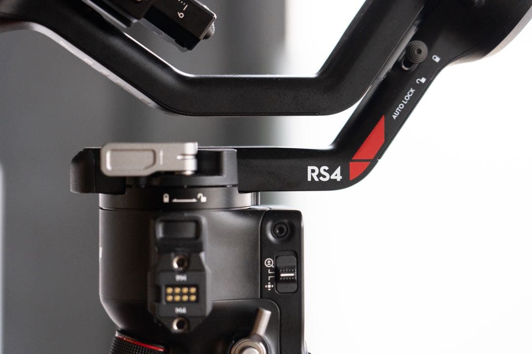 使用感ほぼゼロ　DJI RS4 未使用備品多数