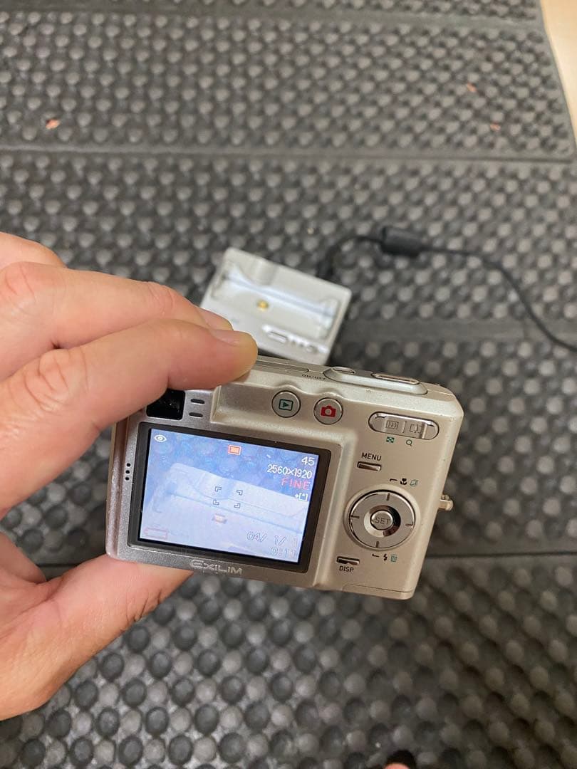 【美品】CASIO EXILIM EX-Z50 デジタルカメラ