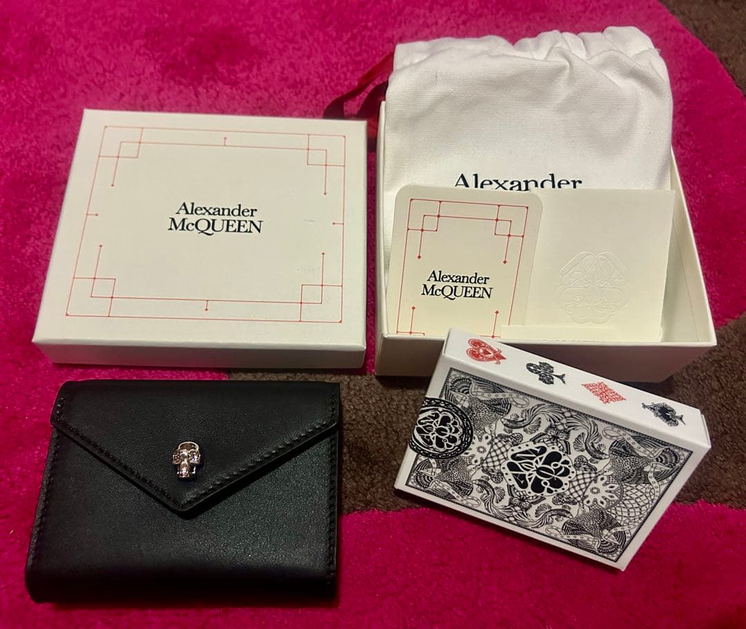 【新品未開封】AlexanderMcQueenスカルレザーカードケース/トランプ