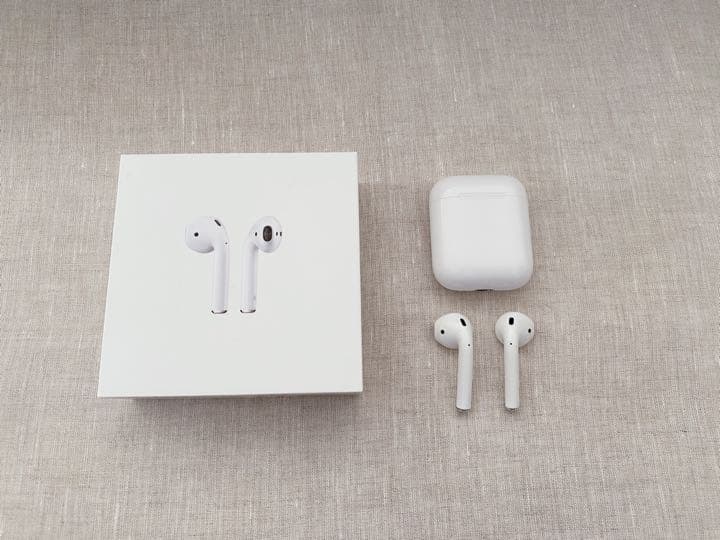 ヘッドホン Apple AirPods dMV7N2J/A