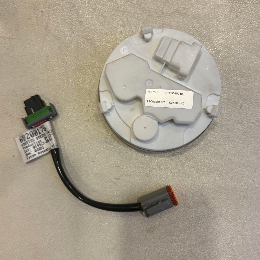 送料込み！美品！ハーレー　スピードメーター　74775−11