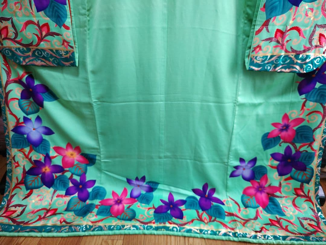 婚礼 花嫁用 大振袖 引き振袖　黄緑色系　結婚式