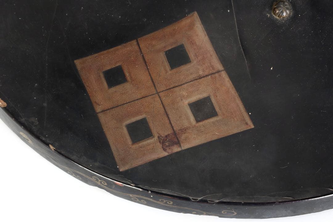 江戸期 黒漆塗 陣笠 四ツ目結紋 時代武具 甲冑 漆塗 朱塗 古民具 骨董品