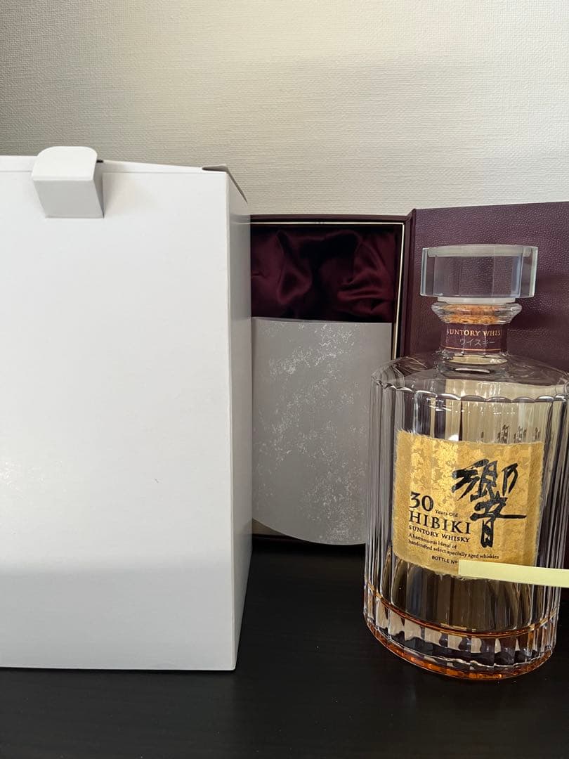 サントリー　響30年 空瓶　箱有り