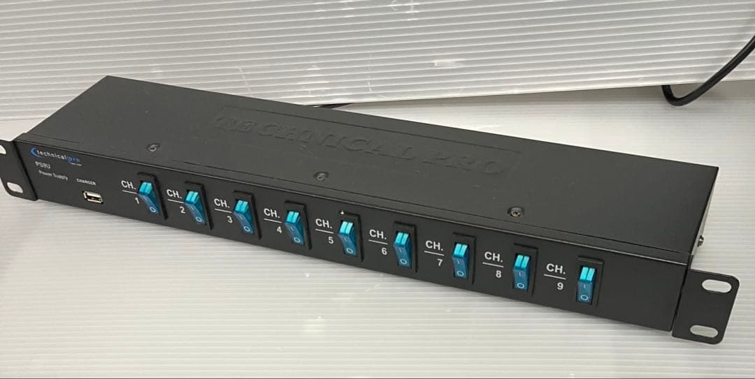 便利電源　パワーディストリビューター　9チャンネルパワーサプライ