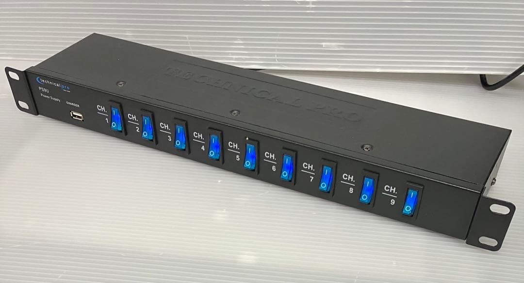 便利電源　パワーディストリビューター　9チャンネルパワーサプライ