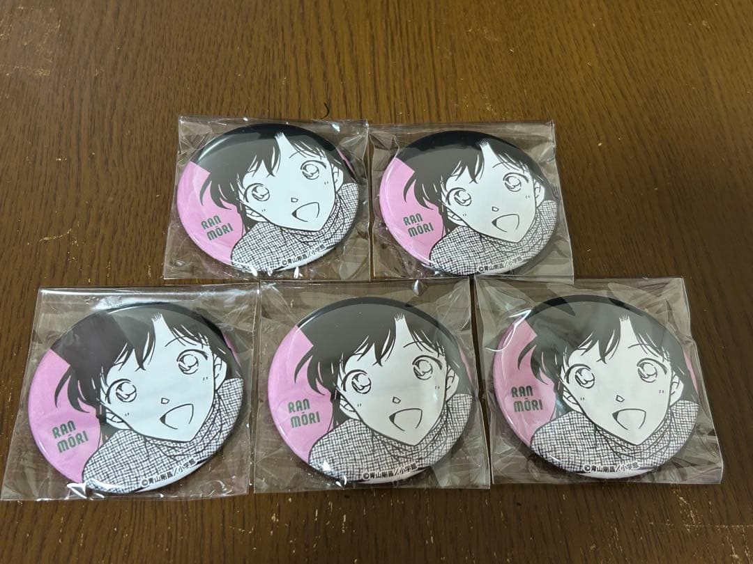 名探偵コナン　コナン公式アプリ　缶バッジ　蘭セット