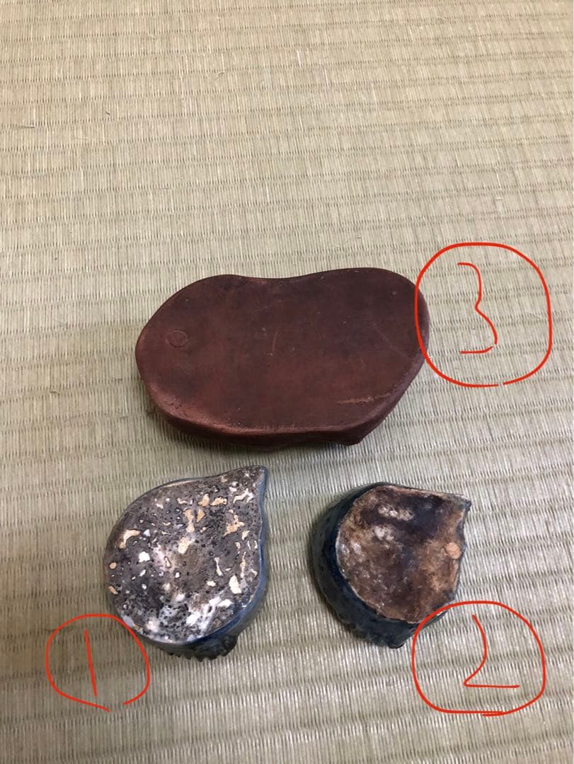 ①李朝瑠璃釉魚形水滴　② 李朝瑠璃釉魚形水滴　③古備前宝珠と熨斗水滴　3点セット