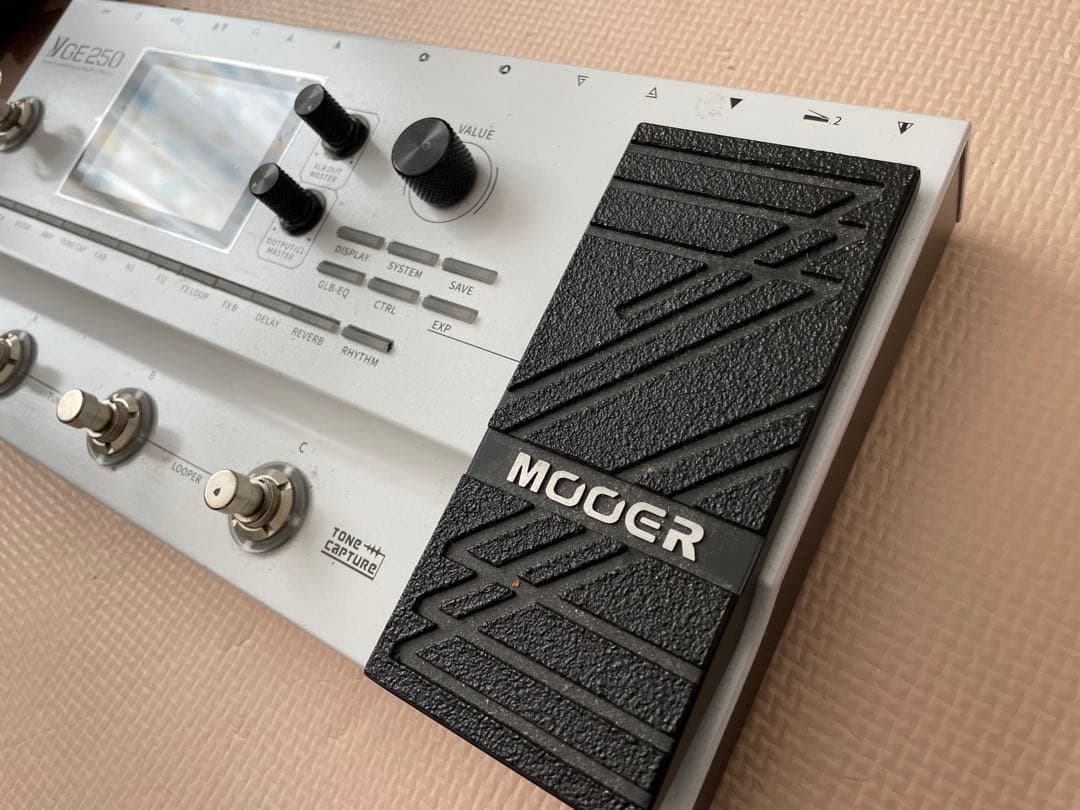 MOOER GE250 ギターマルチエフェクター