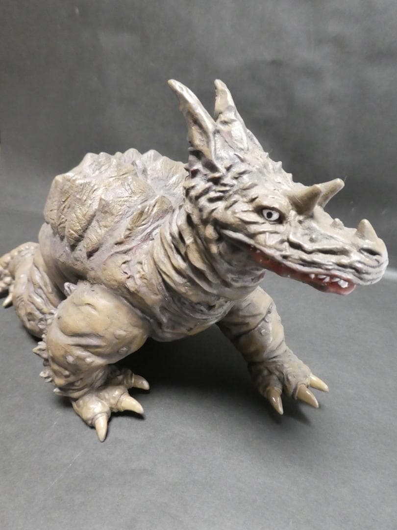 ビリケン商会　パゴス　塗装済み完成品