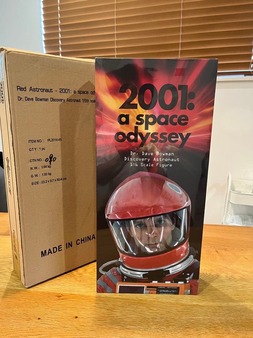 EXECUTIVE REPLICAS 2001年宇宙の旅 レッドカラー