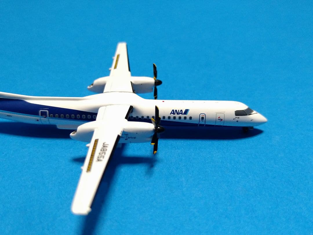 ANA全日空　DHC-8-402Q Dash 8 JA855A 1/400