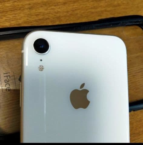 iPhone XR 64GB ホワイト SIMフリー　美品