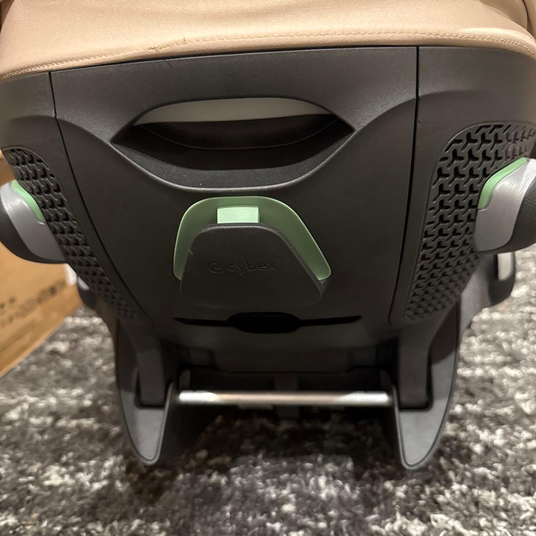 【Carson st.r*さま専用】Cybex チャイルドシート