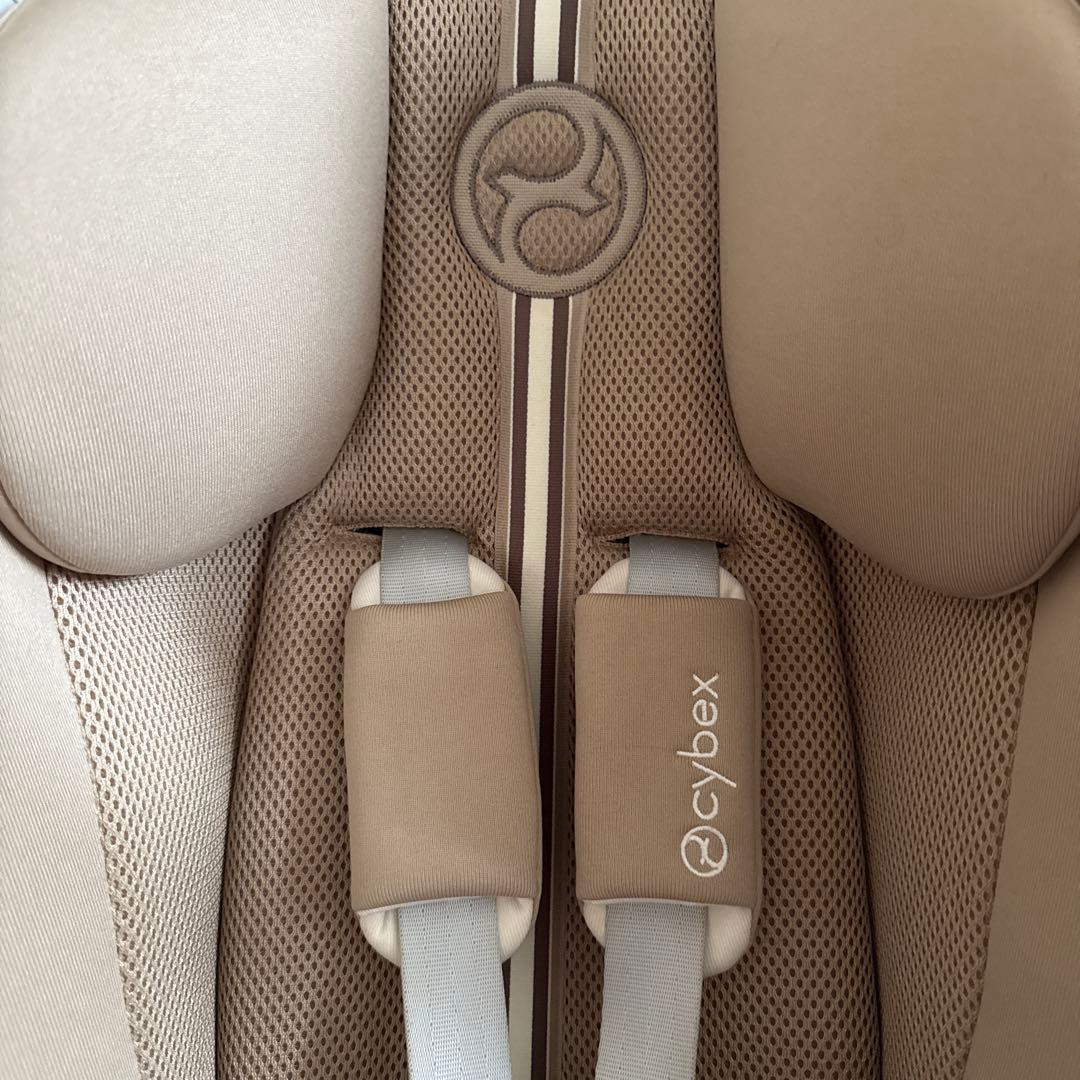 【Carson st.r*さま専用】Cybex チャイルドシート