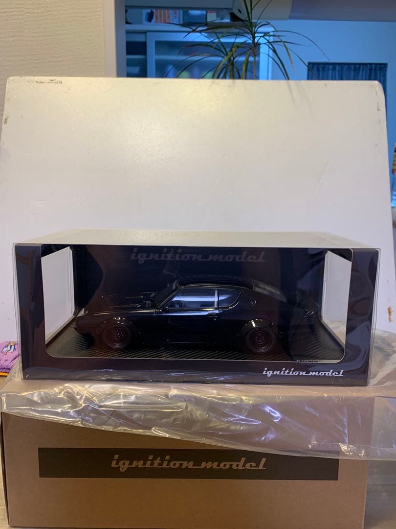 イグニッションモデル　1/18 LBWK ケンメリ ブラック　3273