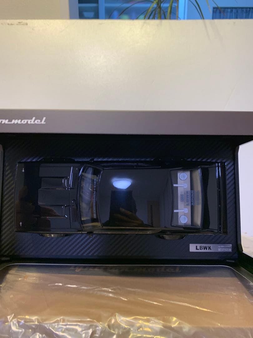 イグニッションモデル　1/18 LBWK ケンメリ ブラック　3273