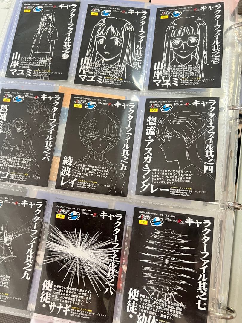 33,000円です。新世紀エヴァンゲリオン トレーディングカードセット