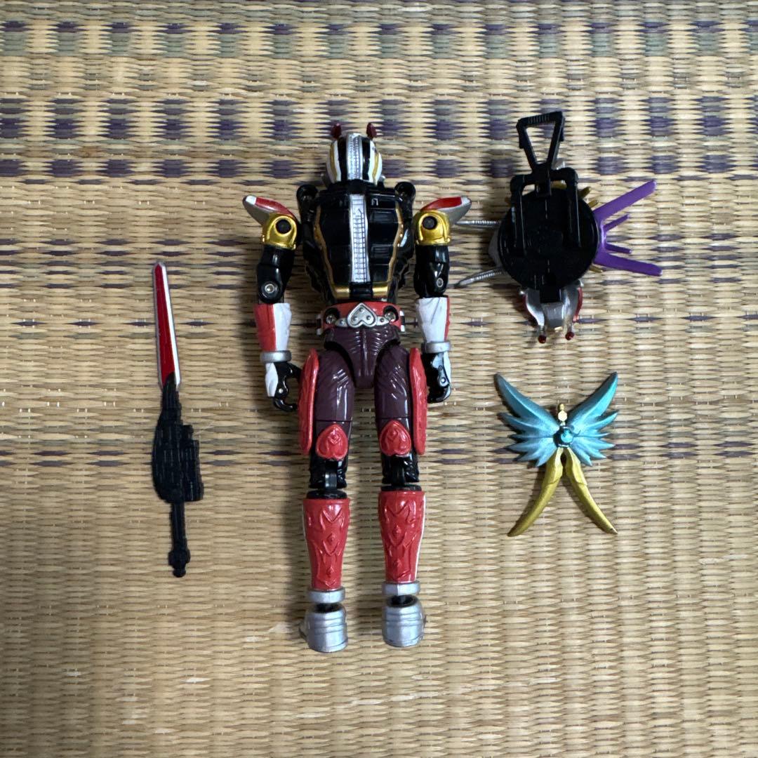 仮面ライダー 可動式フィギュア 剣付き