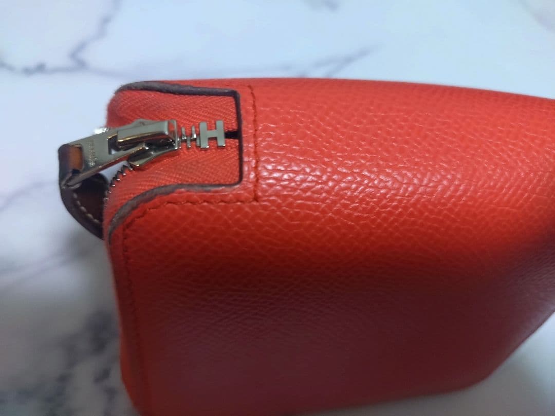 HERMES　シルクインコンパクト