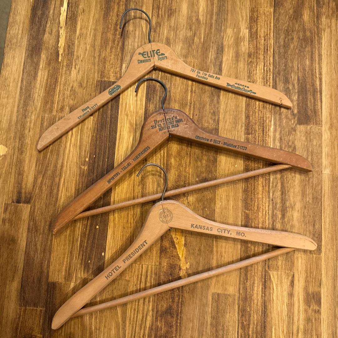ヴィンテージ木製ハンガー　3本　リバース　大戦
