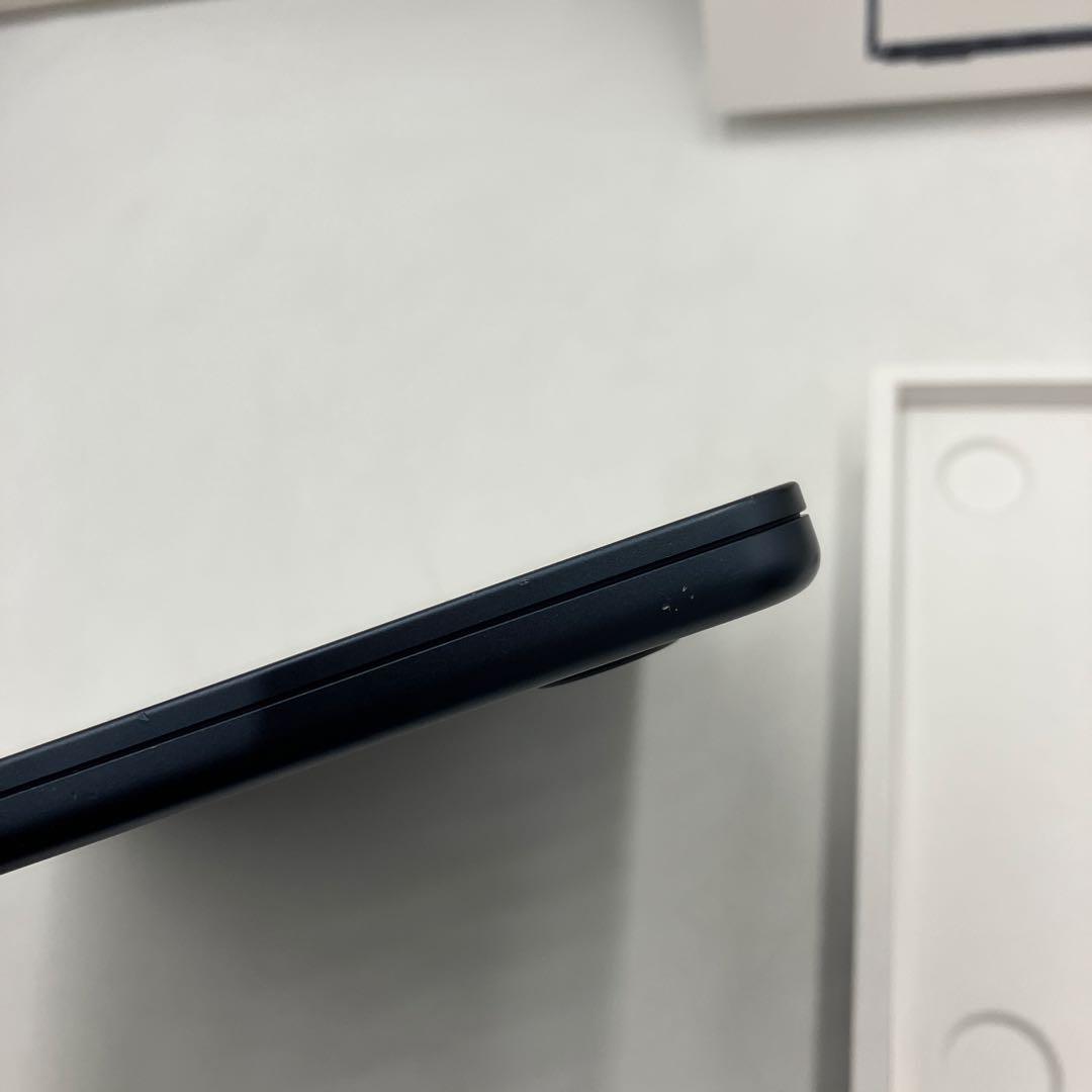 超美品　MacBook Air 2022_M2/8GB/256GB a2681