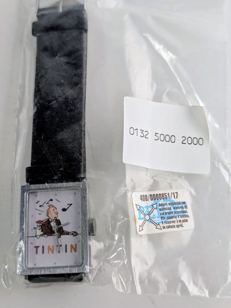 美品〈TINTIN タンタンの冒険 腕時計 スクエア型 2005年フランス製〉