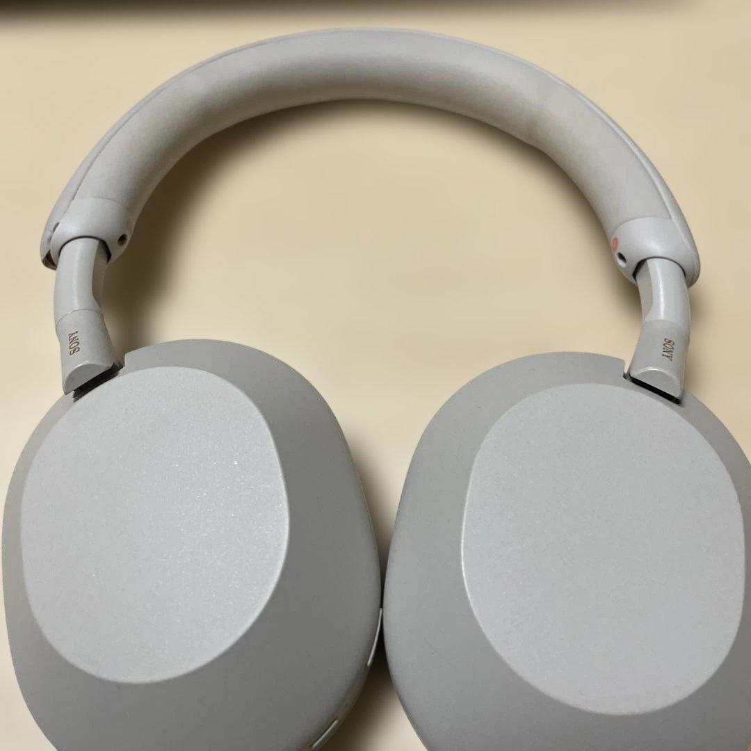 SONY WF 1000xm5 ヘッドホン　本体+箱