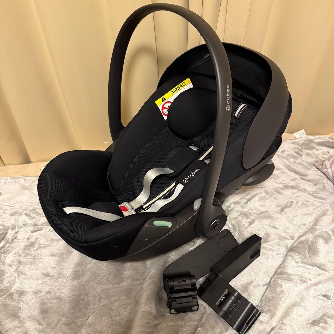 cybex Cloud G i-Size チャイルドシート ブラック アダプタ付