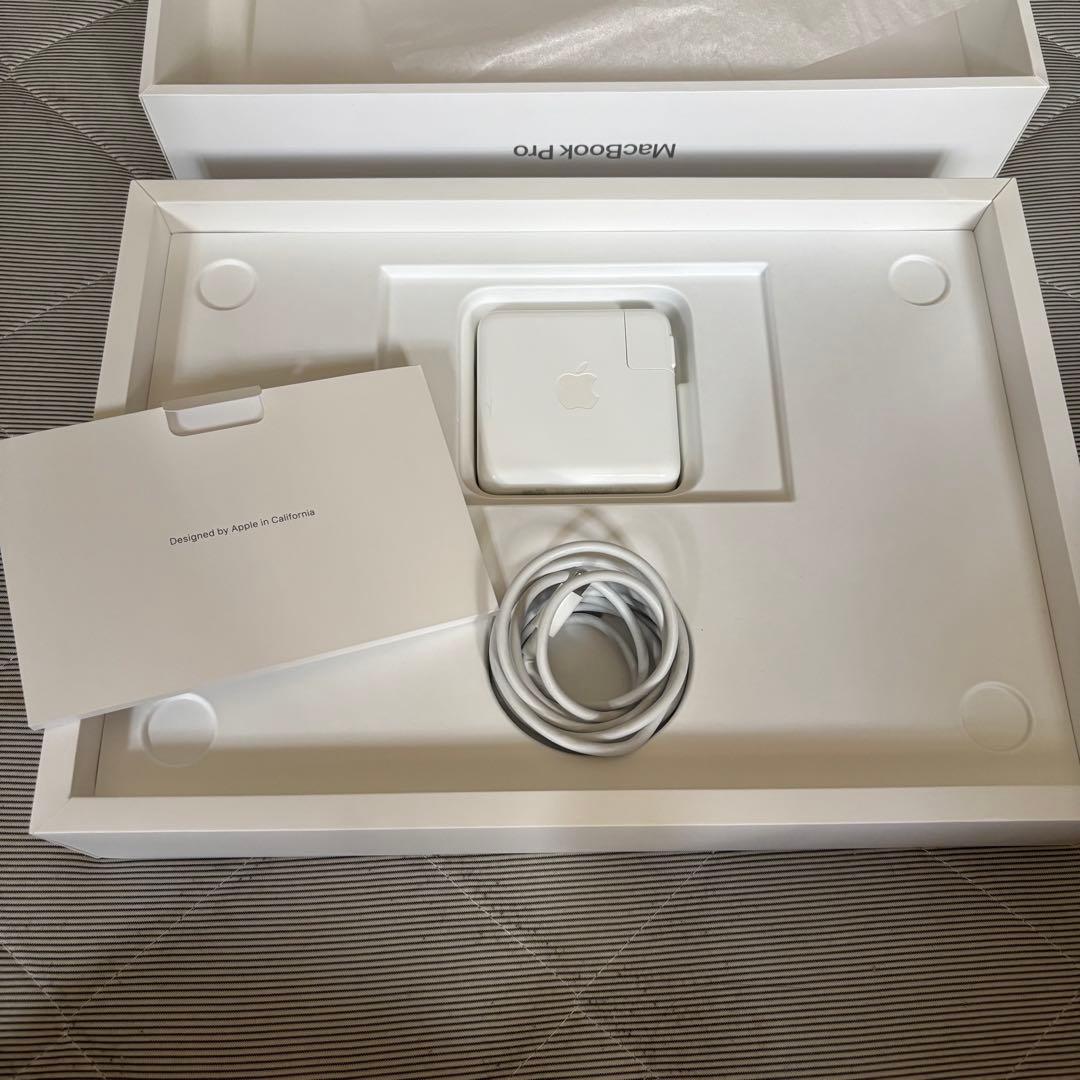 MacBook Pro 13インチ M2 2022 16GB 256GB