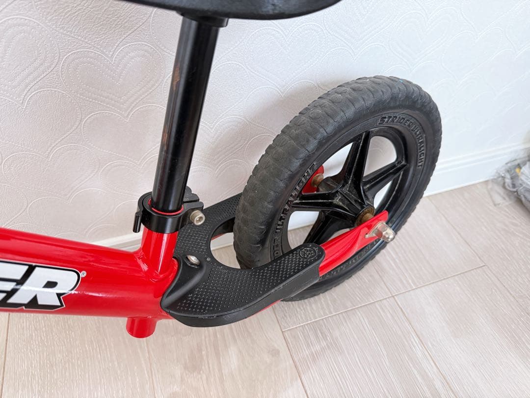 【美品】ストライダー スポーツモデル 12インチ 赤 レッド