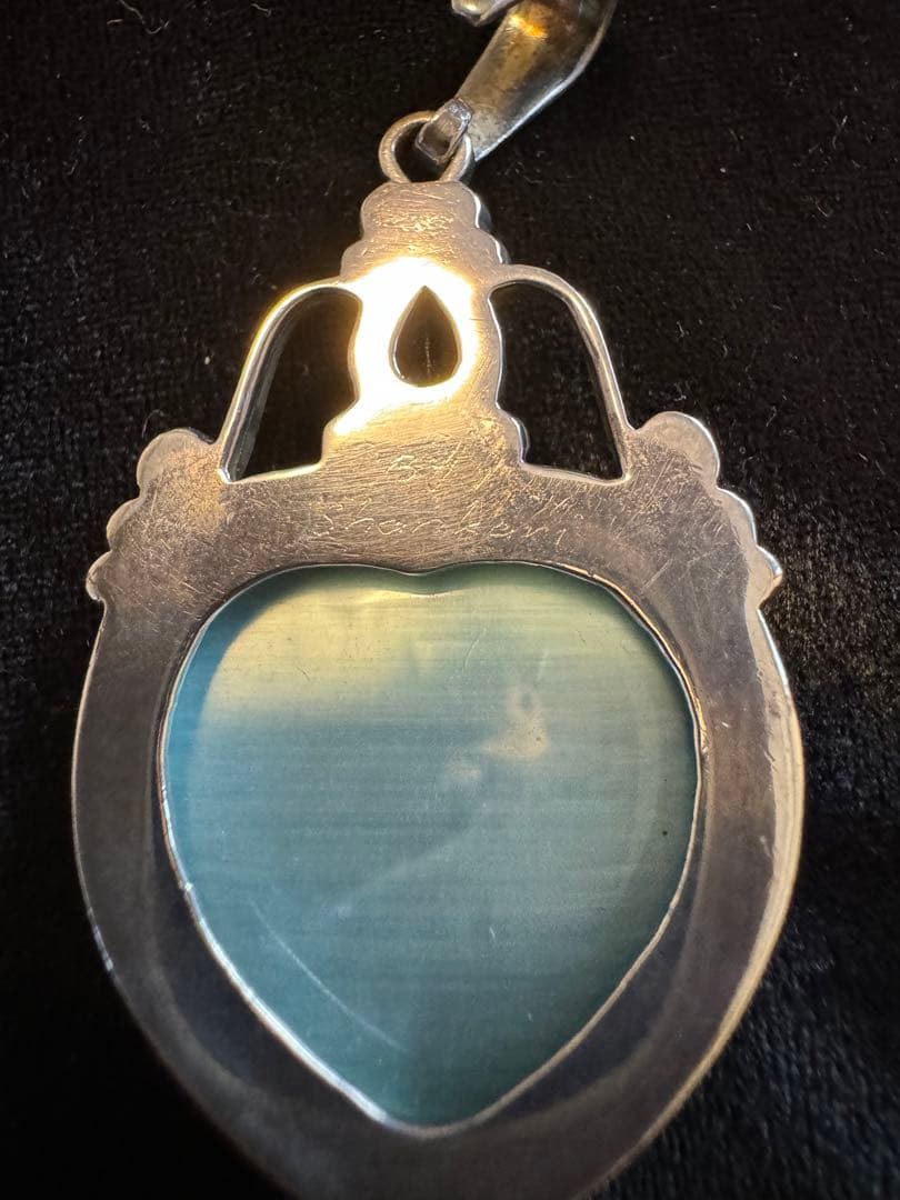 シャンカリジュエリーハート型シルバーペンダント 青色石付き