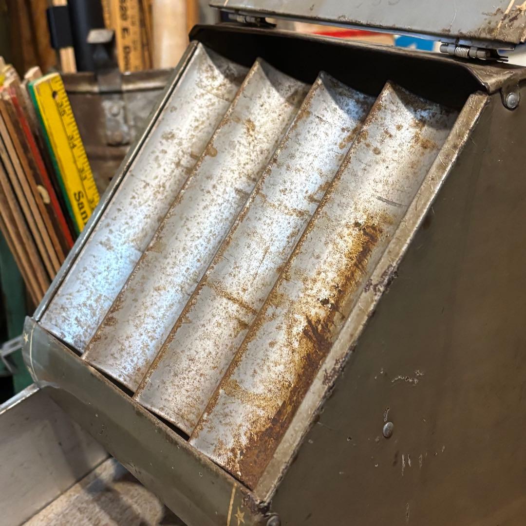 アンティーク雑貨 USA VINTAGE EVEREADY store display 50s