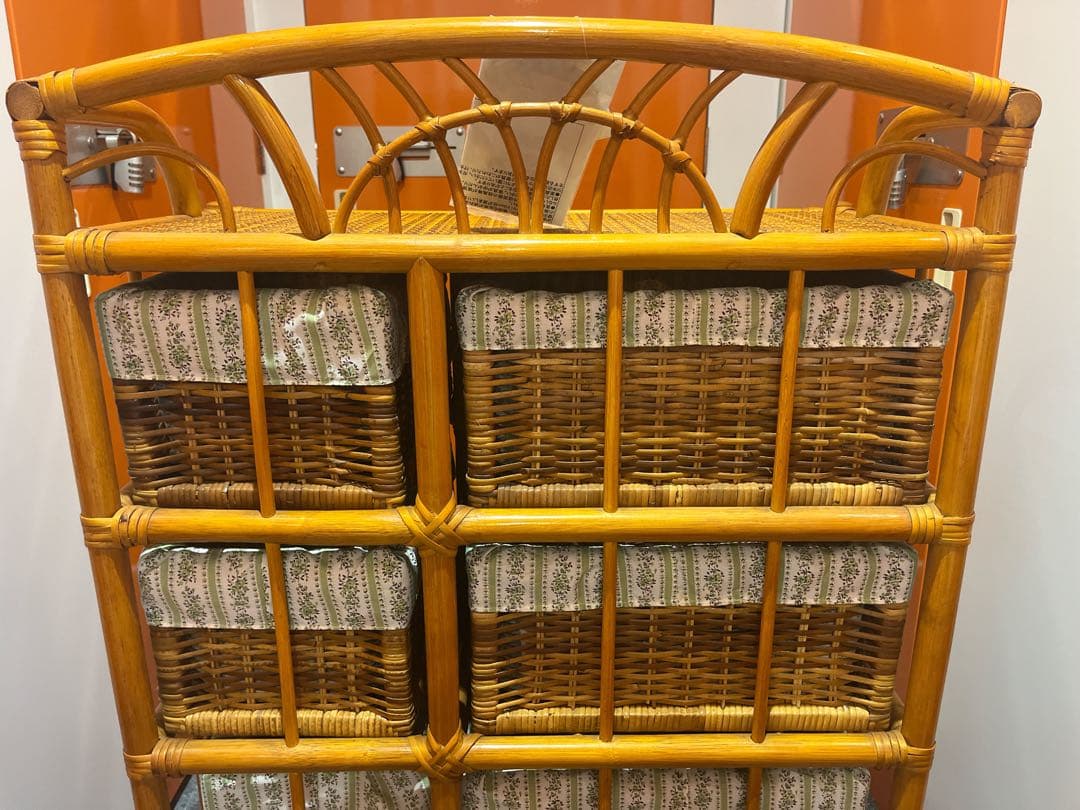 【新品】ラタン　４段ラック　ランドリー　キャスター付　籐家具　レトロ家具